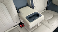 Land Rover Defender 3.0 D250 SE 90 3dr Auto Diesel Estate